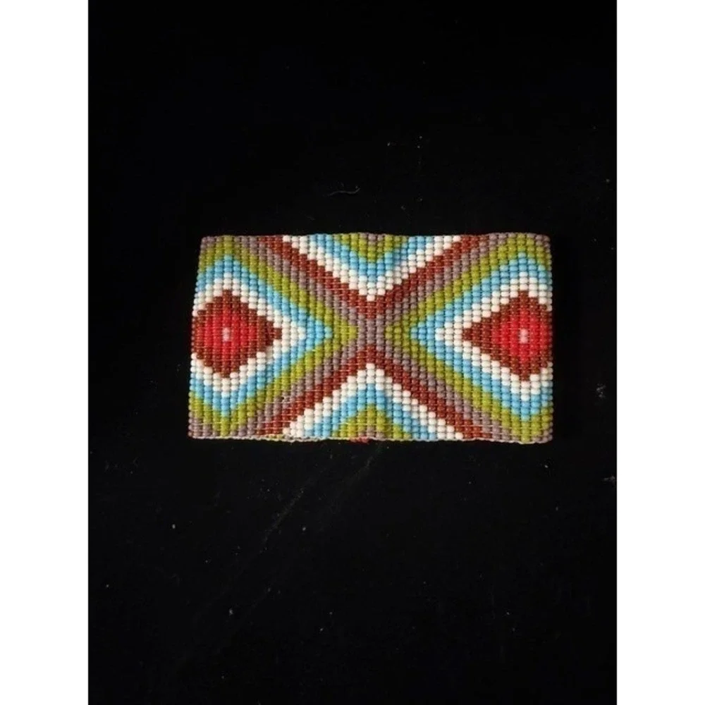 Native American Inspired Seed Bead Bracelet geometric design gorgeous no flaws